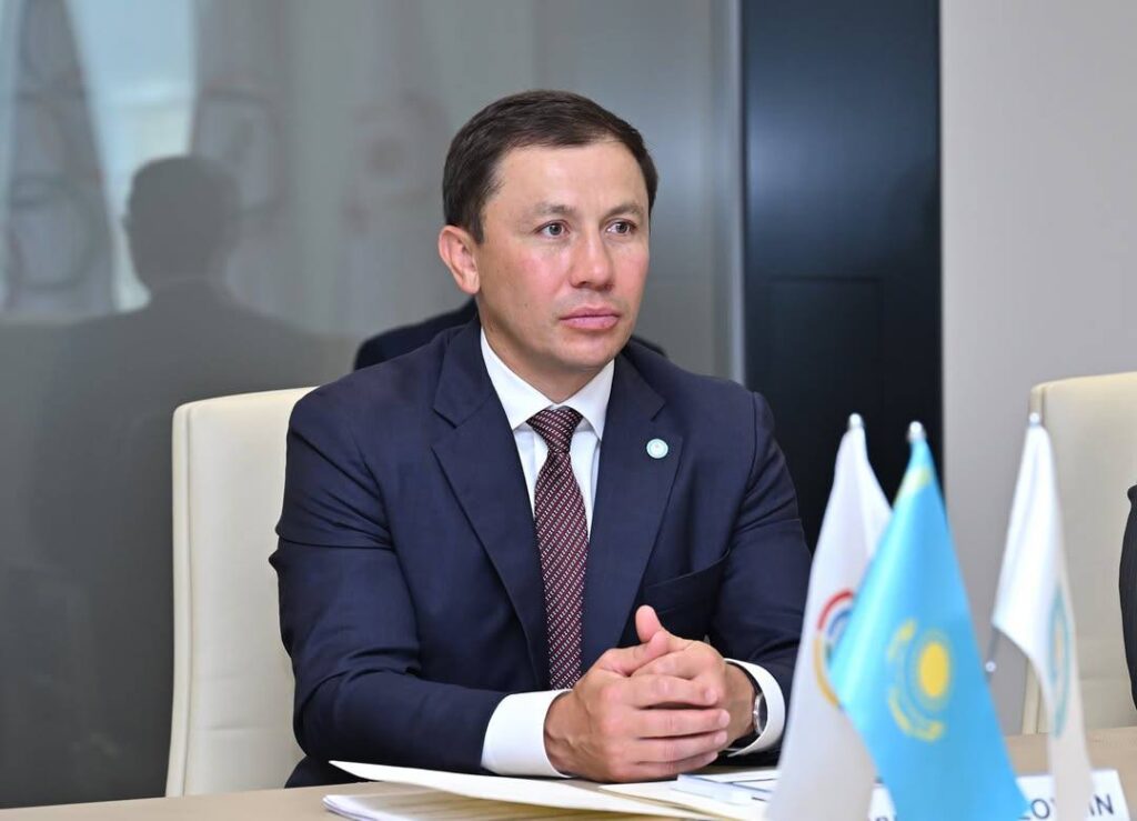 Геннадий Головкин