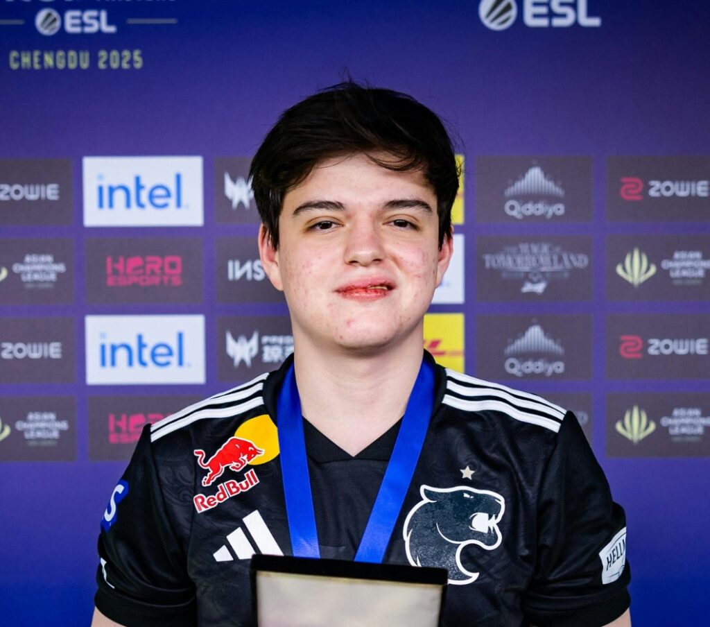 Казахстанец Данила «Molodoy» стал лучшим игроком чемпионата по Counter-Strike в Китае Победа молодой мвп