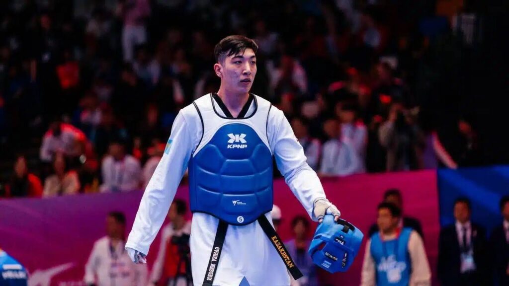 Казахстанский спортсмен Бейбарыс Каблан завоевал золото на чемпионате мира по тхэквондо среди молодёжи