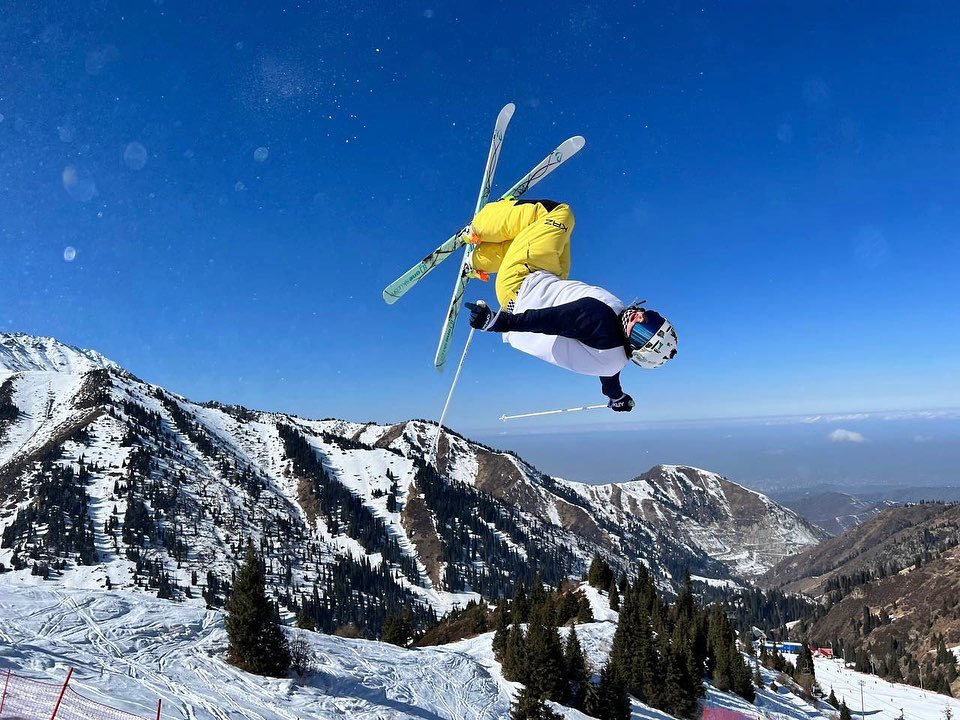 Анастасия Городко выиграла два золота на турнире по могулу во Франции