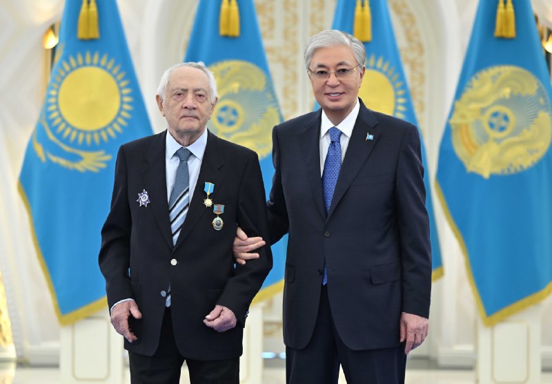 Выдающийся альпинист Казахстана Ерванд Ильинский получил высшую награду страны акорда