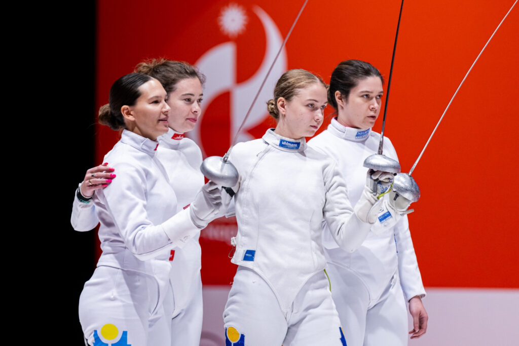 Бронза Азиады блеснула на шпагах Казахстана